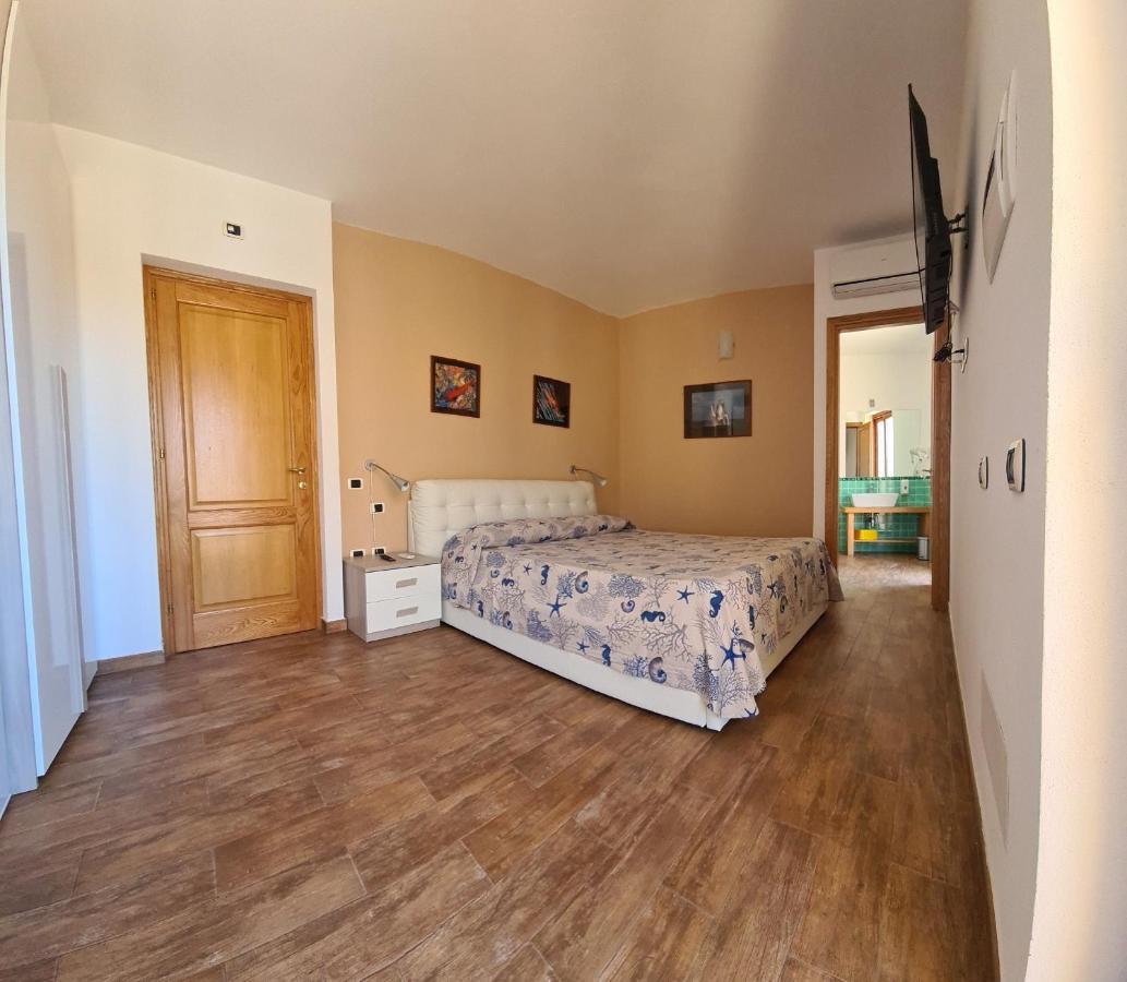 Rena Bianca Suite By La Contessa Santa Teresa Gallura Bagian luar foto